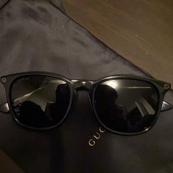 Gucci sunglasses - Picture 1 of 3